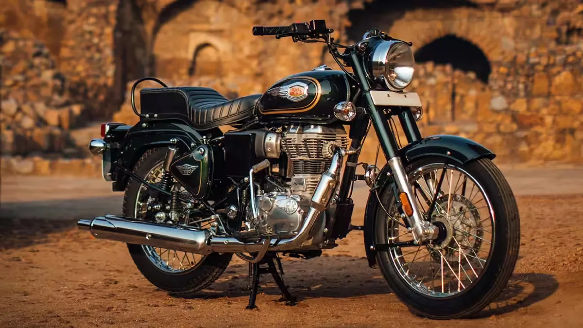 Royal Enfield Bullet 350: दमदार इंजन, क्लासिक लुक और जबरदस्त परफॉर्मेंस वाली बाइक, वो भी किफायती कीमत में