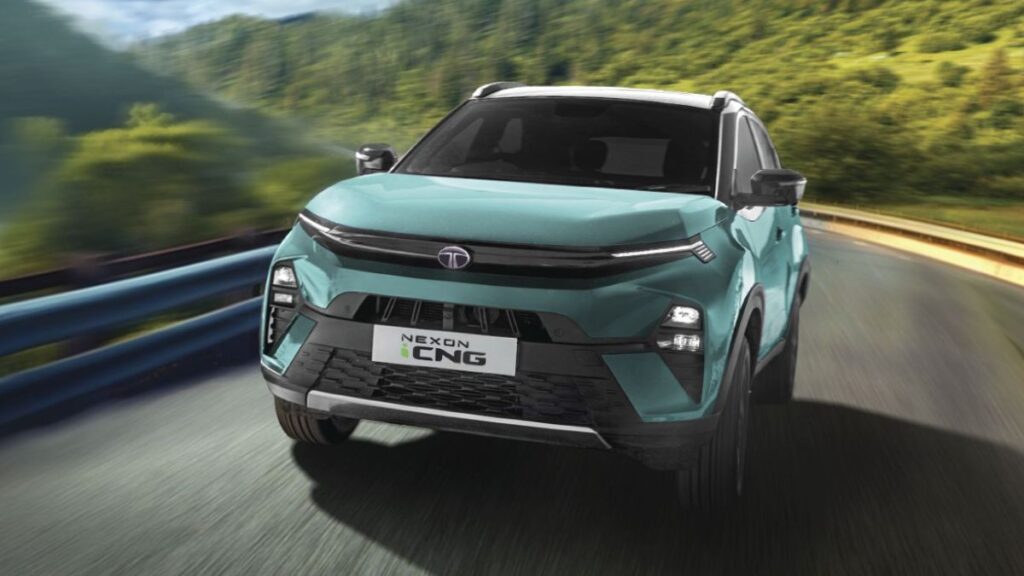 Tata Nexon Review: 15 लाख में पाएं दमदार इंजन, जबरदस्त माइलेज और 5-Star Safety के साथ फैमिली SUV