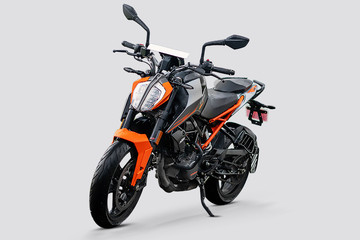 KTM 125: हर युवा राइडर का सपना — जानें कीमत, माइलेज और फीचर्स KTM 125
