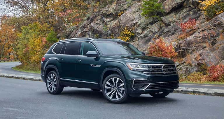 इस दिवाली चुनें Volkswagen Atlas SUV: पावरफुल इंजन, बेहतरीन इंटीरियर और फ्यूल एफिशिएंसी के साथ 5-सीटर फैमिली SUV इस दिवाली चुनें Volkswagen Atlas SUV: पावरफुल इंजन, बेहतरीन इंटीरियर और फ्यूल एफिशिएंसी के साथ 5-सीटर फैमिली SUV
