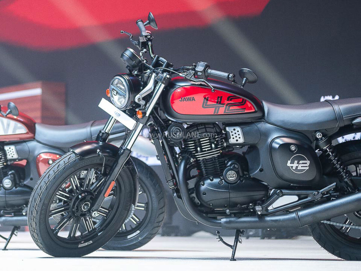 जावा 42 बाइक: युवाओं के लिए परफेक्ट पावर, स्टाइल और किफायती माइलेज के साथ – ₹1,75,000 में ऑन-रोड ऑफर जावा 42 बाइक: युवाओं के लिए परफेक्ट पावर, स्टाइल और किफायती माइलेज के साथ – ₹1,75,000 में ऑन-रोड ऑफर