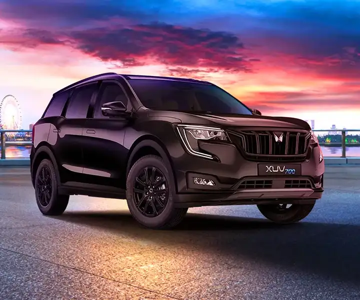 Year End Offers On SUV: इस महीने 10 लोकप्रिय SUVs पर 4.45 लाख रुपये तक की बंपर छूट xuv 700