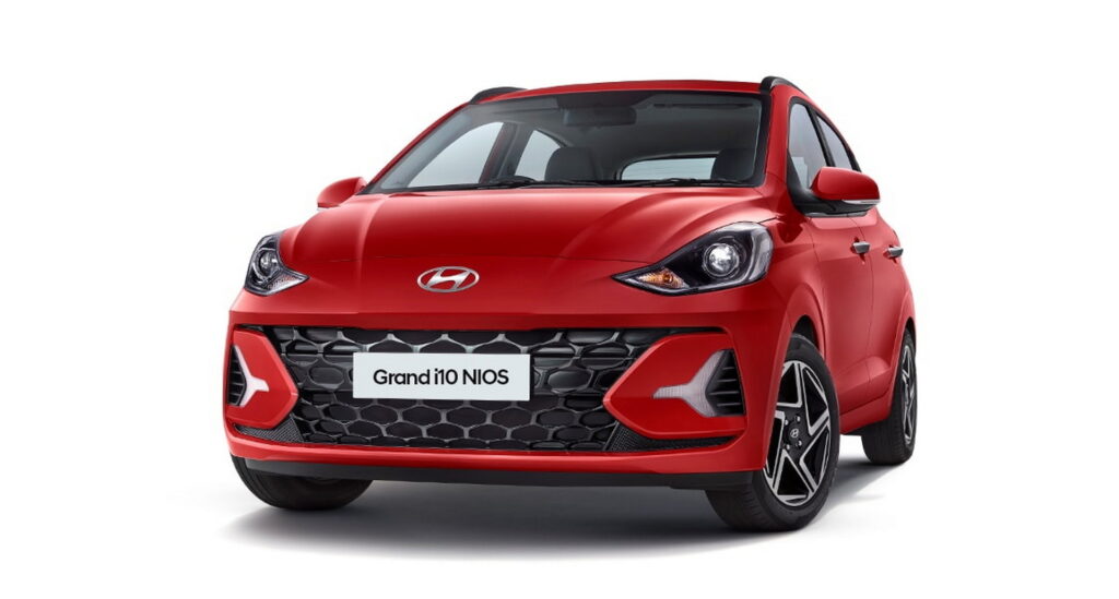 Hyundai की 2025 की Top 5 सबसे ज़्यादा बिकने वाली कारें- क्यों हर जगह इनकी ही डिमांड है? असली वजह जानकर हैरान रह जाएंगे! Hyundai Grand i10 Nios