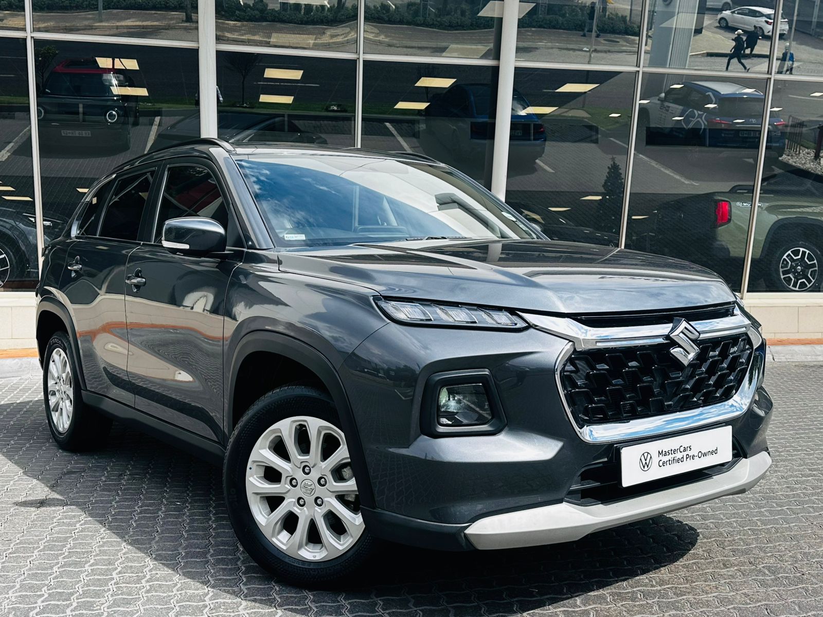 Year End Offers On SUV: इस महीने 10 लोकप्रिय SUVs पर 4.45 लाख रुपये तक की बंपर छूट Suzuki Grand Vitara