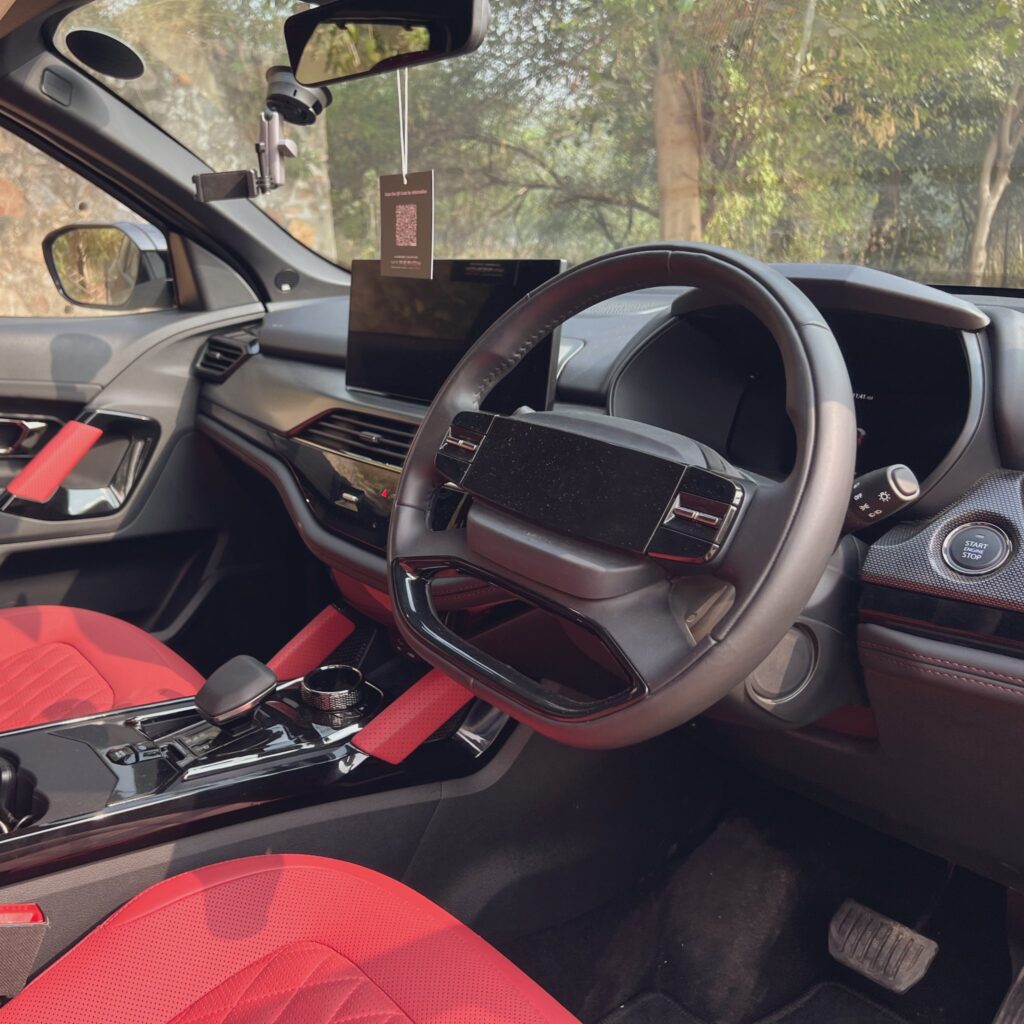 Tata Safari Petrol Review:  Tata Safari 1.5L Hyperion TGDI Petrol में कितना है दम? क्या यह Xuv 7x0 बनेगी किलर