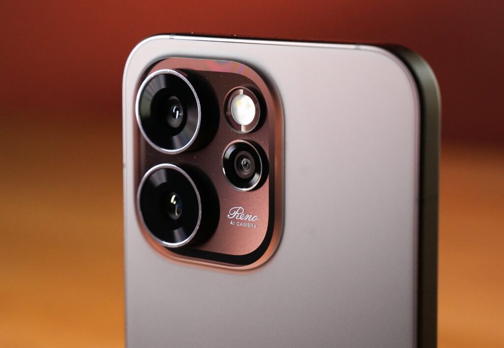 OPPO Reno 15 Pro 5G: शानदार कैमरा और दमदार परफॉर्मेंस वाला प्रीमियम स्मार्टफोन oppo reno 15 pro