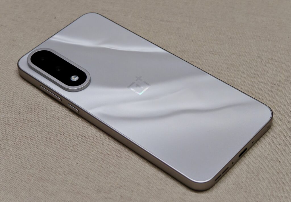 OnePlus Lovers खुश हो जाओ ! Sale में OnePlus के फोन पर भारी छूट OnePlus Nord 5