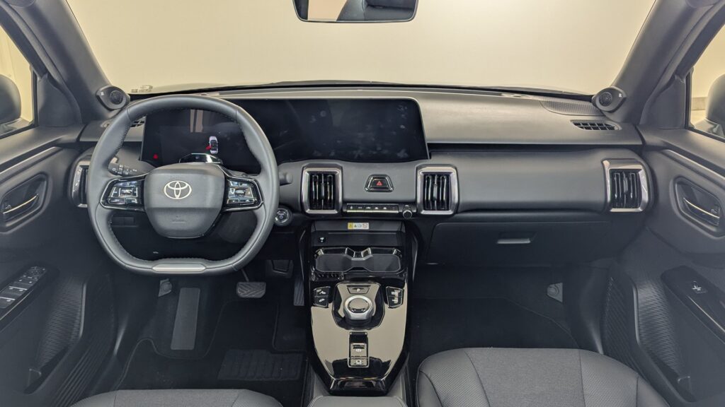 Toyota Urban Cruisers EV : Toyota कि यह गाड़ी 500km की रेंज और ADAS टेक्नोलॉजी के साथ कर लेगी EV मार्केट पर कब्जा? Toyota Urban Cruisers EV