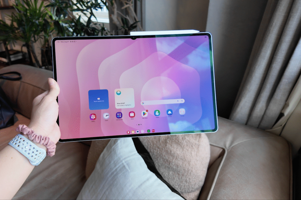 Samsung Galaxy Tab S11 Ultra बना प्रीमियम टैबलेट सेगमेंट का नया किंग – दमदार डिस्प्ले, फ्लैगशिप परफॉर्मेंस और Galaxy AI ने बनाया इसे बेस्ट चॉइस